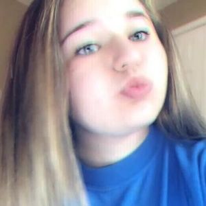 Meet your Posher, Kayley